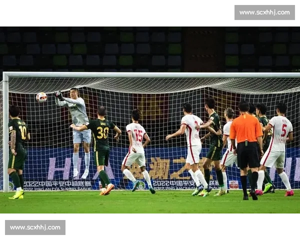 格斗运动员对普通人实力差距的真实对比与风险警示解析全面观察